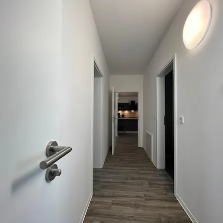 公寓 Monteurs- Oder Ferien- In Magdeburg! *